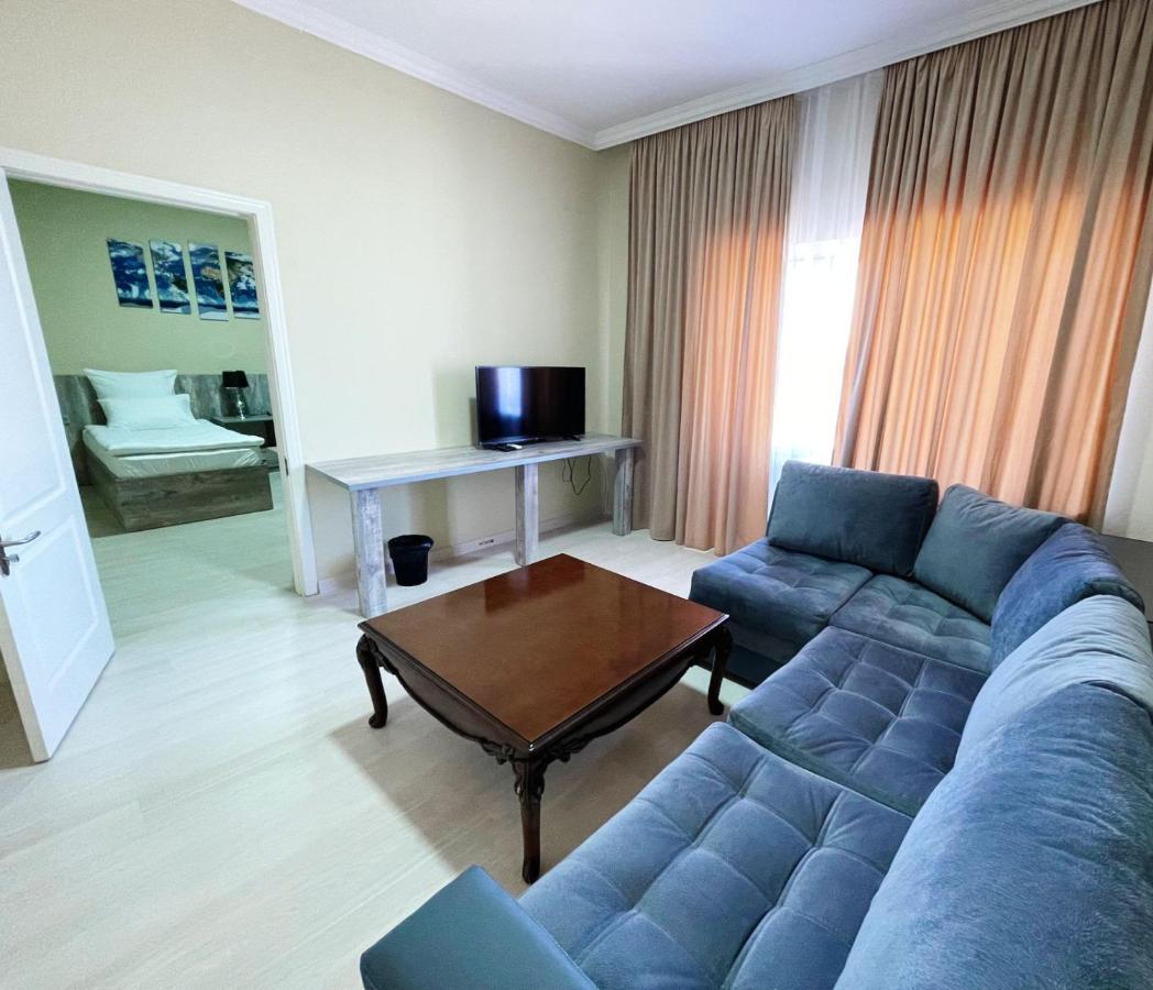 Aktau Airport Hotel Exteriör bild