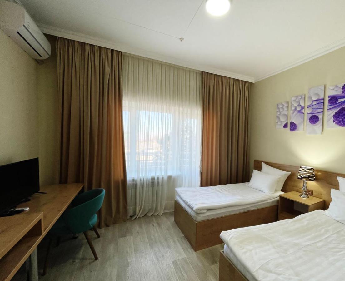 Aktau Airport Hotel Exteriör bild